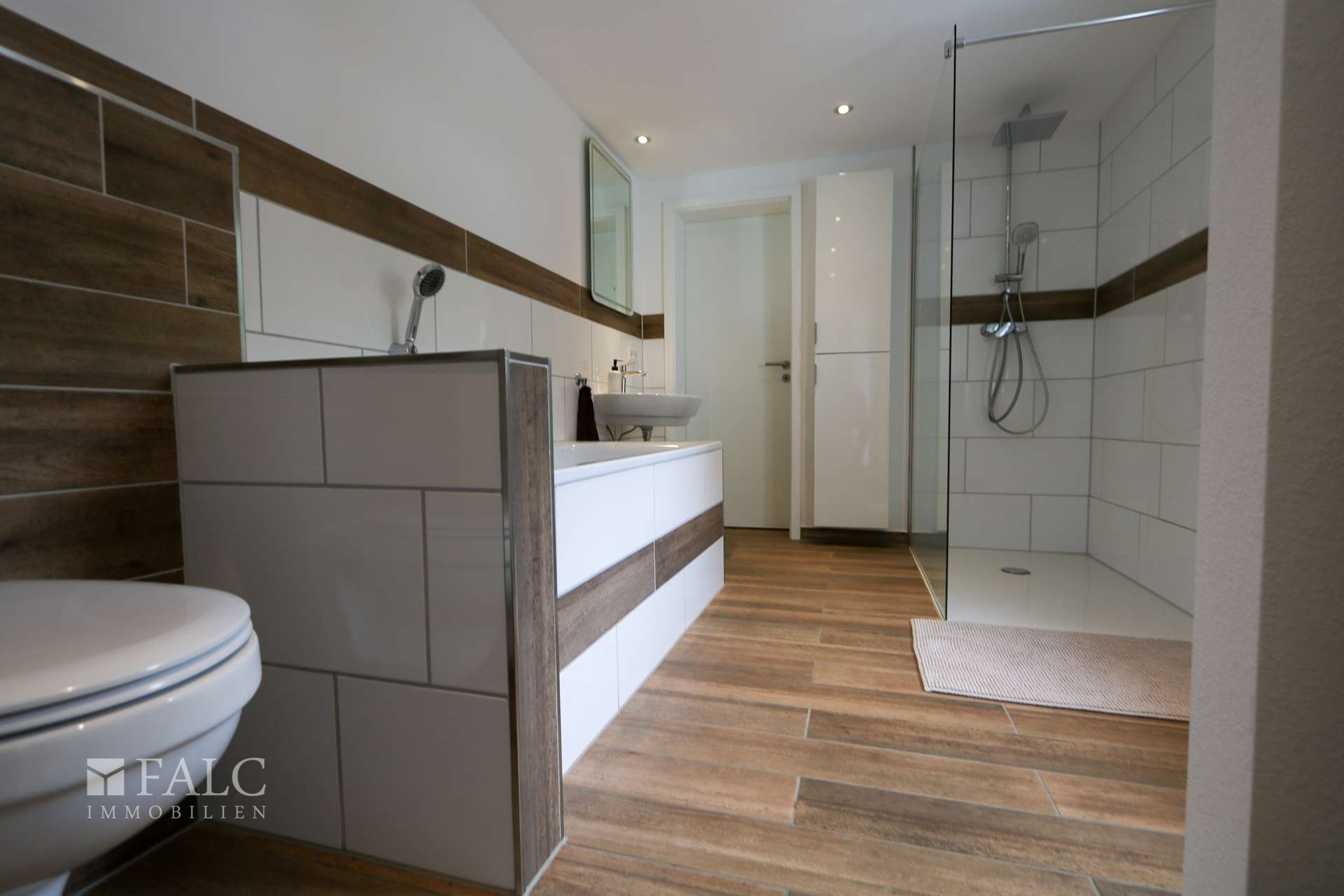 Badezimmer EG